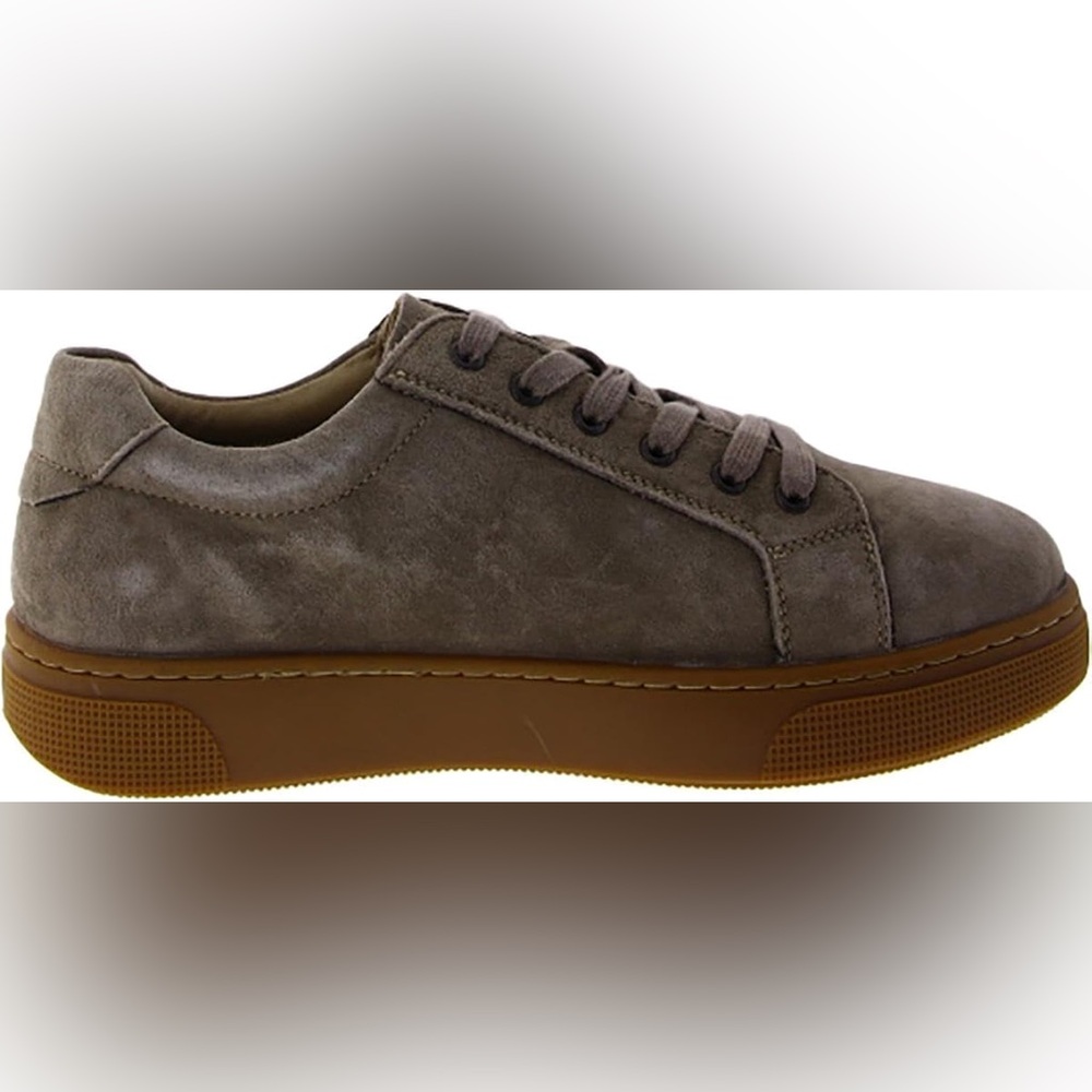 Women’s Suede Casual Sneakers - Picture 3 of 7